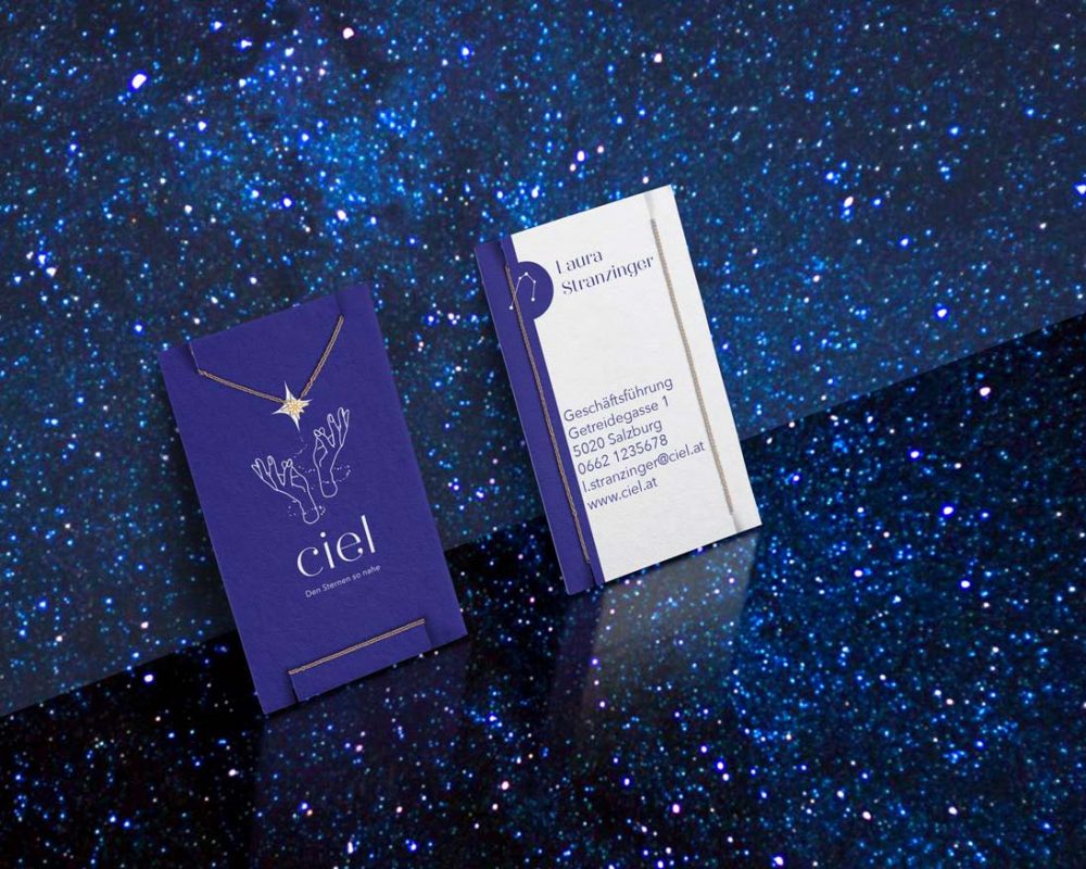 ciel Visitenkarten mit einem Kättchen als Give-Away.